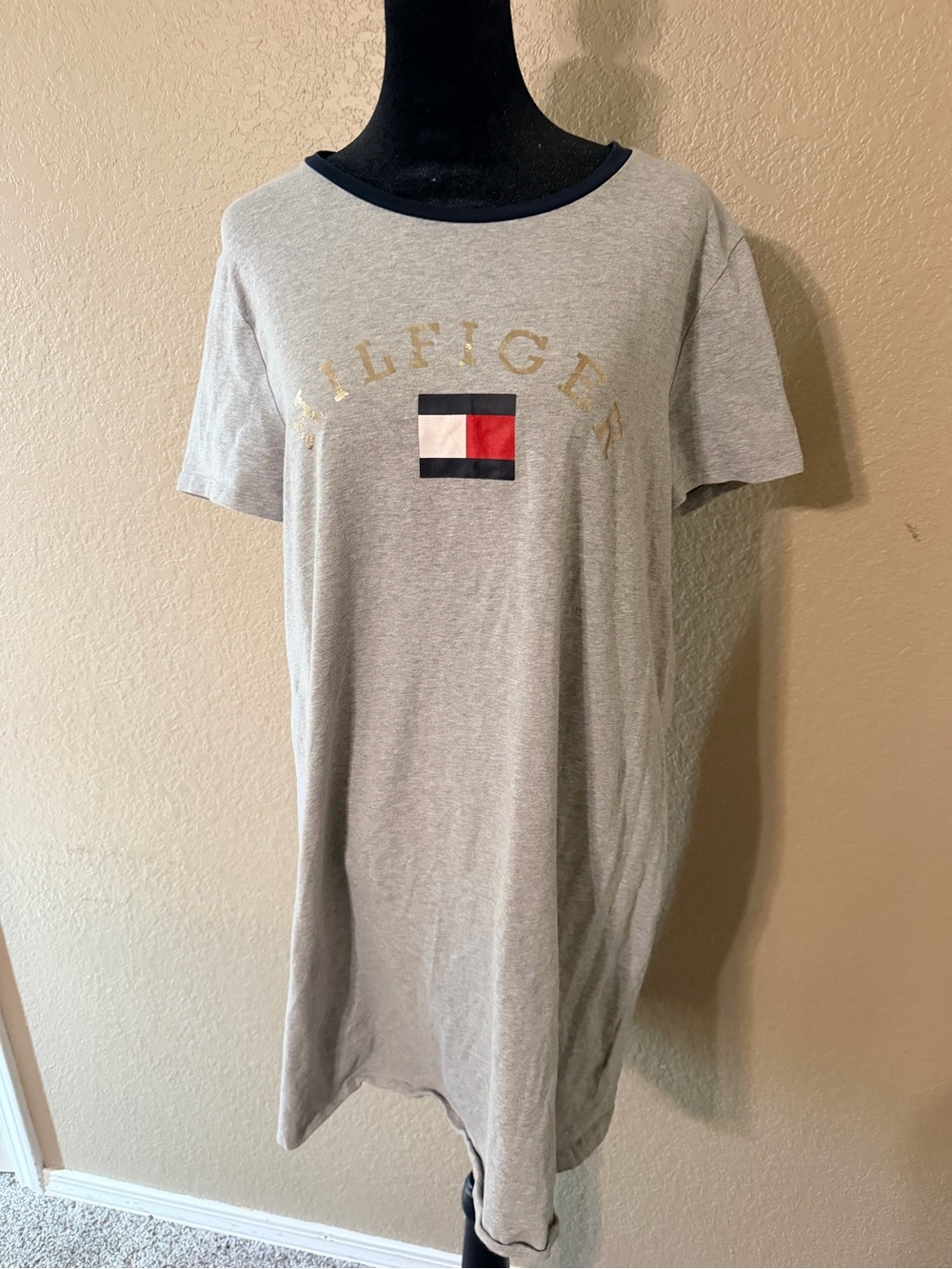 Tommy Hilfiger Light Gray Tee with Signature Flag